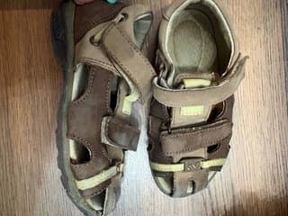 Velcro sandals size 23/24