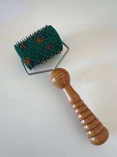 Lyapko massage roller