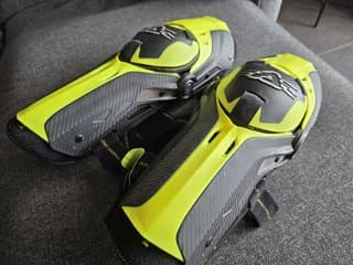 Шарнирные наколенники Acerbis Gorilla