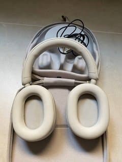 Sony WH-1000XM5