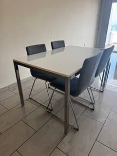 Стол и 4 стула IKEA
