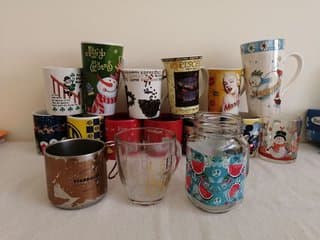 Cups for coffee and/or tea