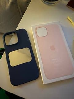 Чехлы iPhone 13