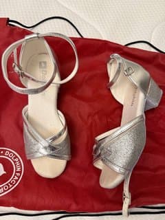 Kids' dance shoes, size 30